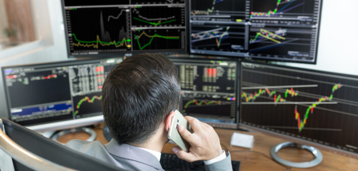 Nuveen: ‘Uitstappen in turbulente tijden zelden een goed idee’